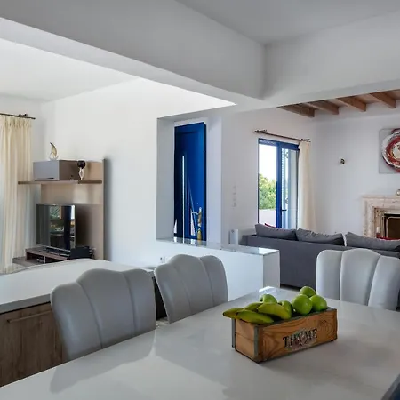 Rose On The * Afandu